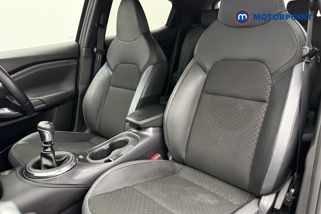 Nissan Juke N-Connecta Manual Petrol SUV - Stock Number (1688235) - 3rd supplementary image