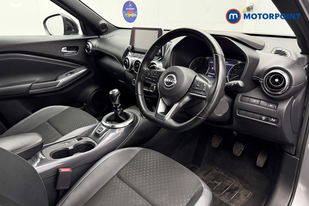 Nissan Juke N-Connecta Manual Petrol SUV - Stock Number (1688235) - 7th supplementary image