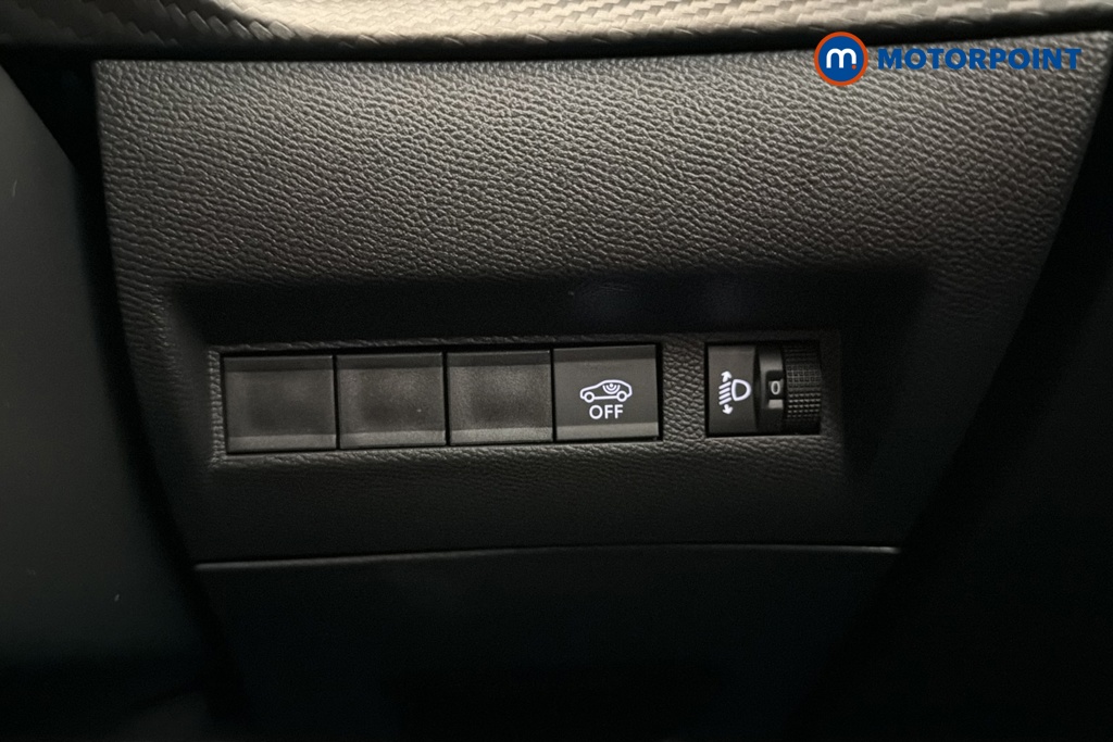 Peugeot 2008 Allure Manual Petrol SUV - Stock Number (1688306) - 11th supplementary image