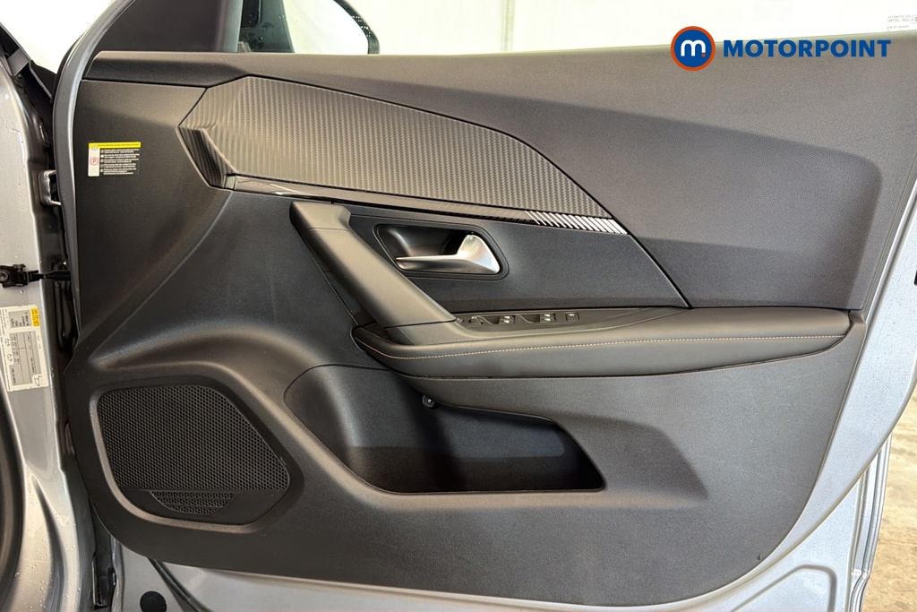 Peugeot 2008 Allure Manual Petrol SUV - Stock Number (1688306) - 18th supplementary image