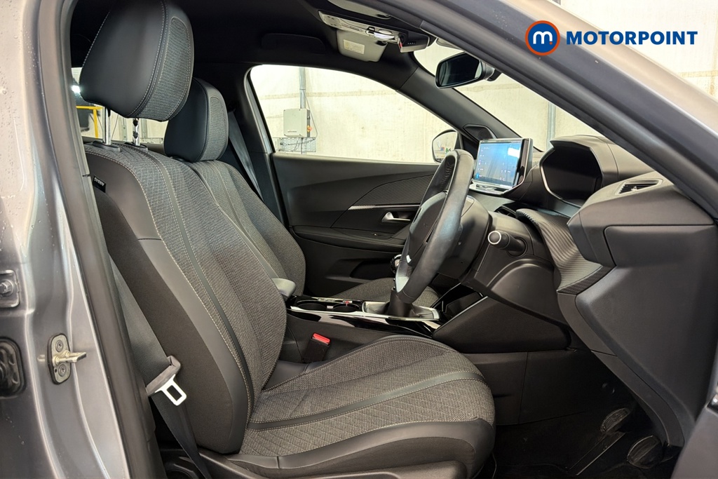 Peugeot 2008 Allure Manual Petrol SUV - Stock Number (1688306) - 22nd supplementary image