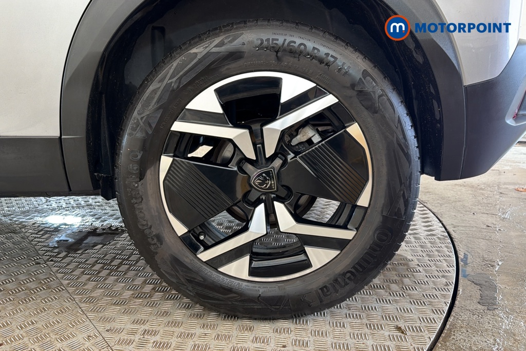Peugeot 2008 Allure Manual Petrol SUV - Stock Number (1688306) - 45th supplementary image