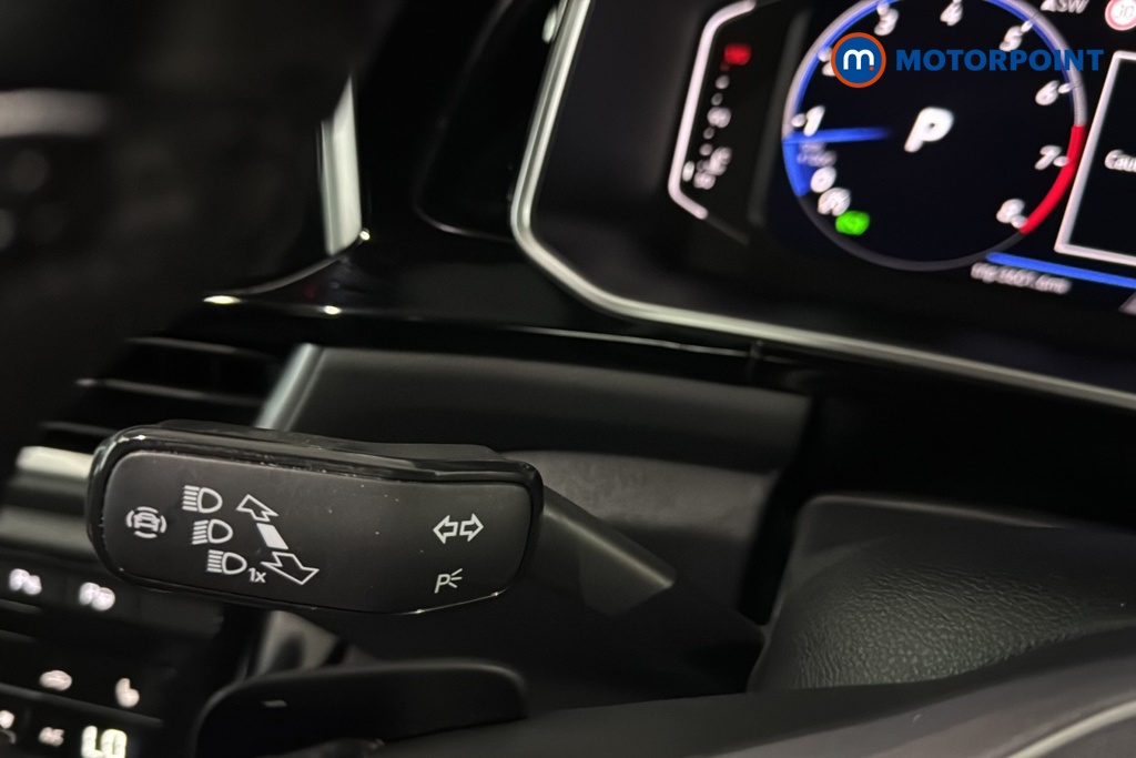 Volkswagen T-Roc R-Line Automatic Petrol Convertible - Stock Number (1689027) - 5th supplementary image