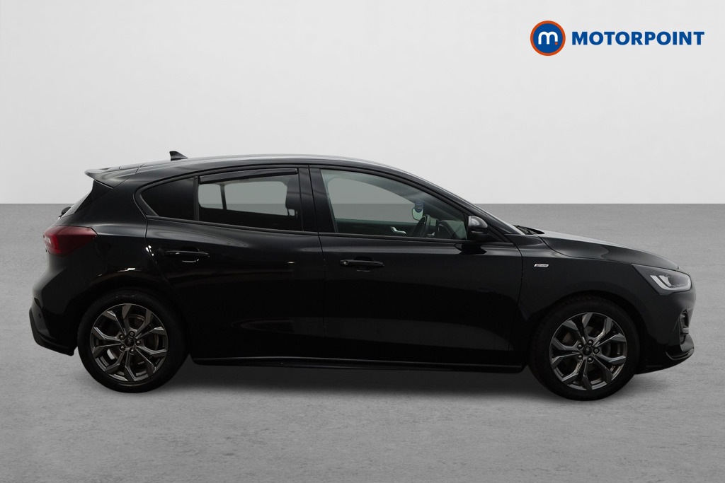 Ford Focus St-Line Edition Manual Petrol Hatchback - Stock Number (1689376) - Drivers side