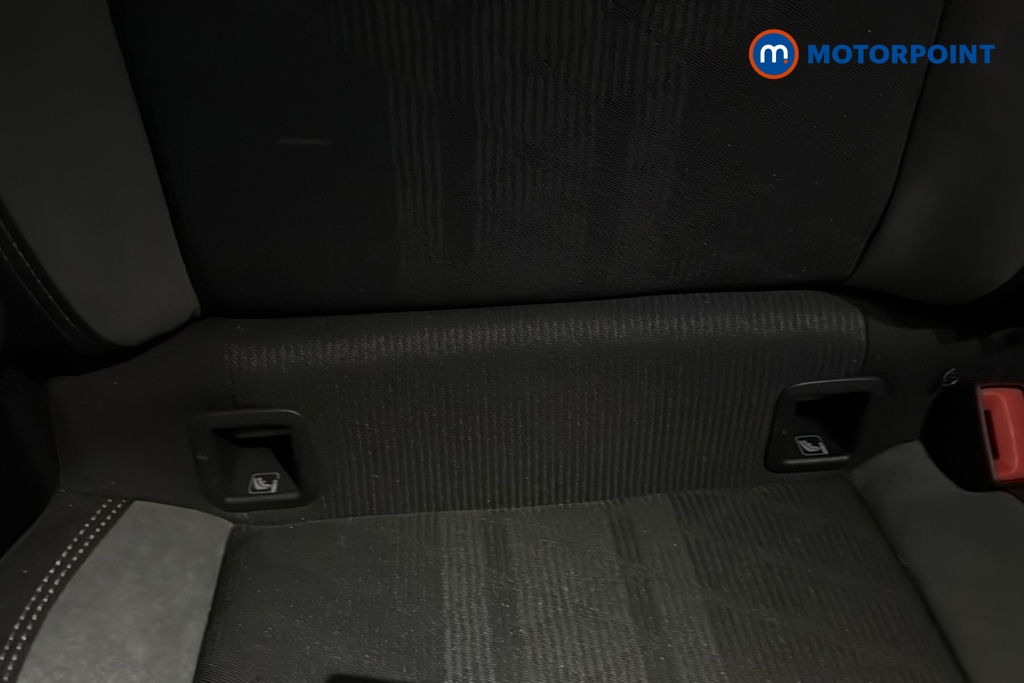Volkswagen Taigo R-Line Manual Petrol SUV - Stock Number (1689385) - 993rd supplementary image