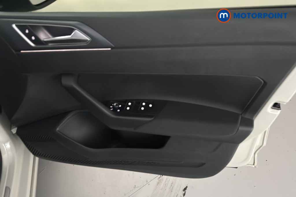 Volkswagen Taigo R-Line Manual Petrol SUV - Stock Number (1689385) - 18th supplementary image