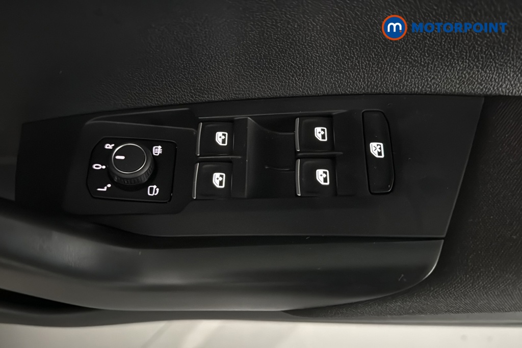 Volkswagen Taigo R-Line Manual Petrol SUV - Stock Number (1689385) - 19th supplementary image