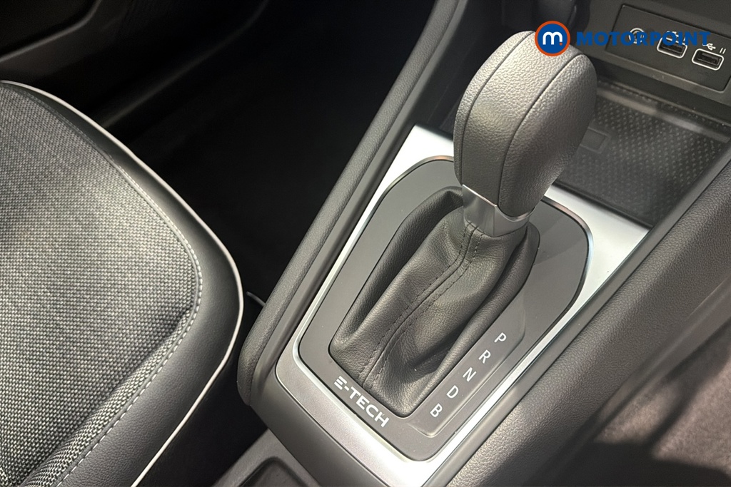 Renault Captur Techno Automatic Petrol Plug-In Hybrid SUV - Stock Number (1689564) - 15th supplementary image