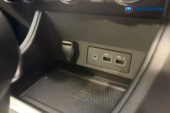 Renault Captur Techno Automatic Petrol Plug-In Hybrid SUV - Stock Number (1689564) - 16th supplementary image