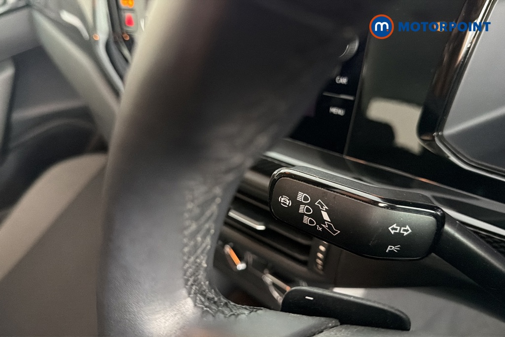 Volkswagen Polo Life Automatic Petrol Hatchback - Stock Number (1689576) - 5th supplementary image
