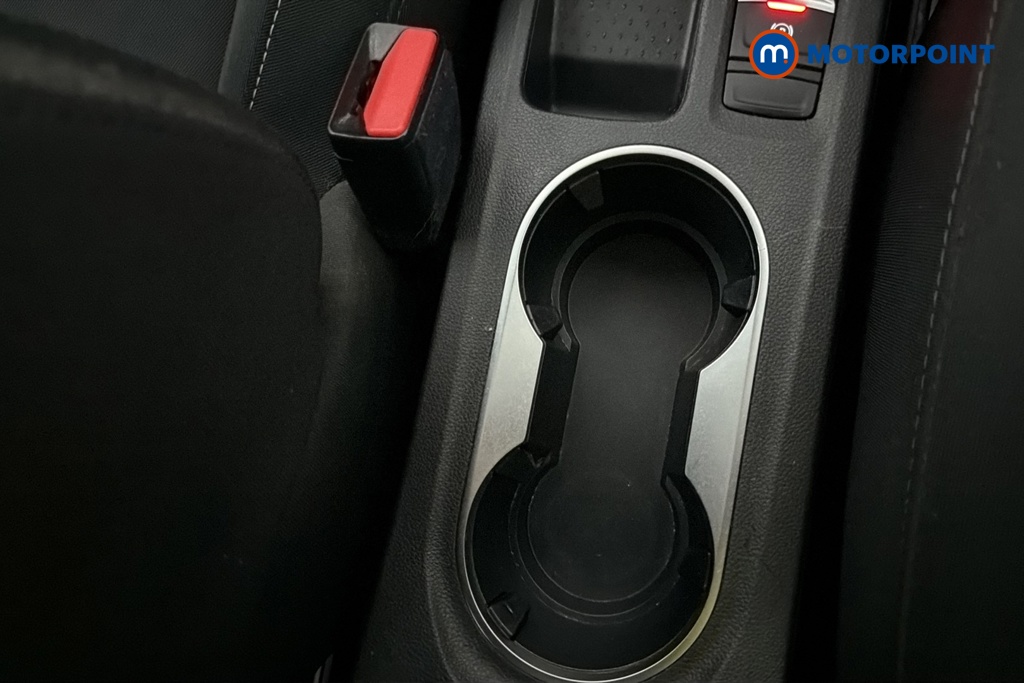 Renault Captur Iconic Manual Petrol SUV - Stock Number (1689788) - 16th supplementary image