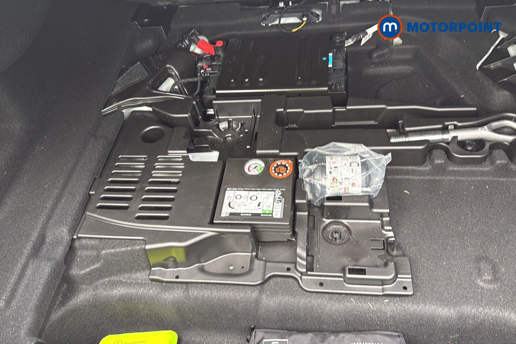 Mercedes-Benz CLA Amg Line Automatic Petrol Coupe - Stock Number (1689810) - 33rd supplementary image