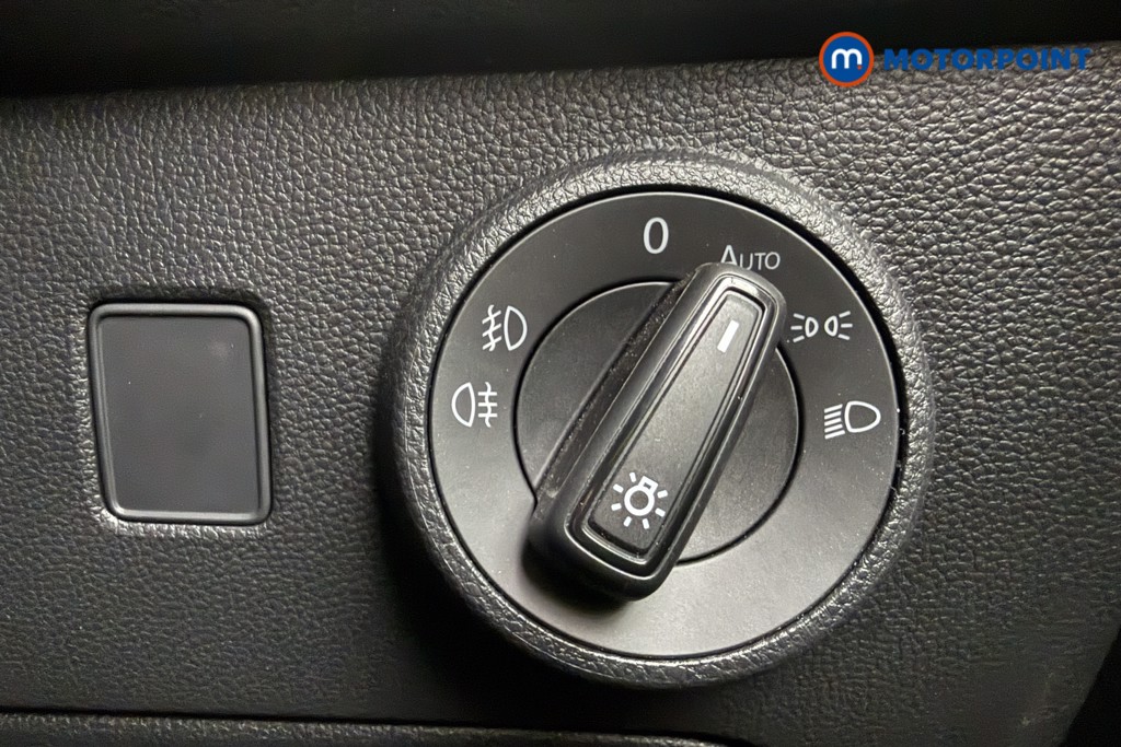 Seat Ateca Fr Black Edition Automatic Petrol SUV - Stock Number (1689978) - 17th supplementary image