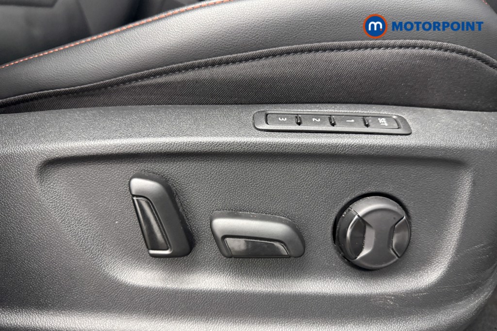 Seat Ateca Fr Black Edition Automatic Petrol SUV - Stock Number (1689978) - 18th supplementary image