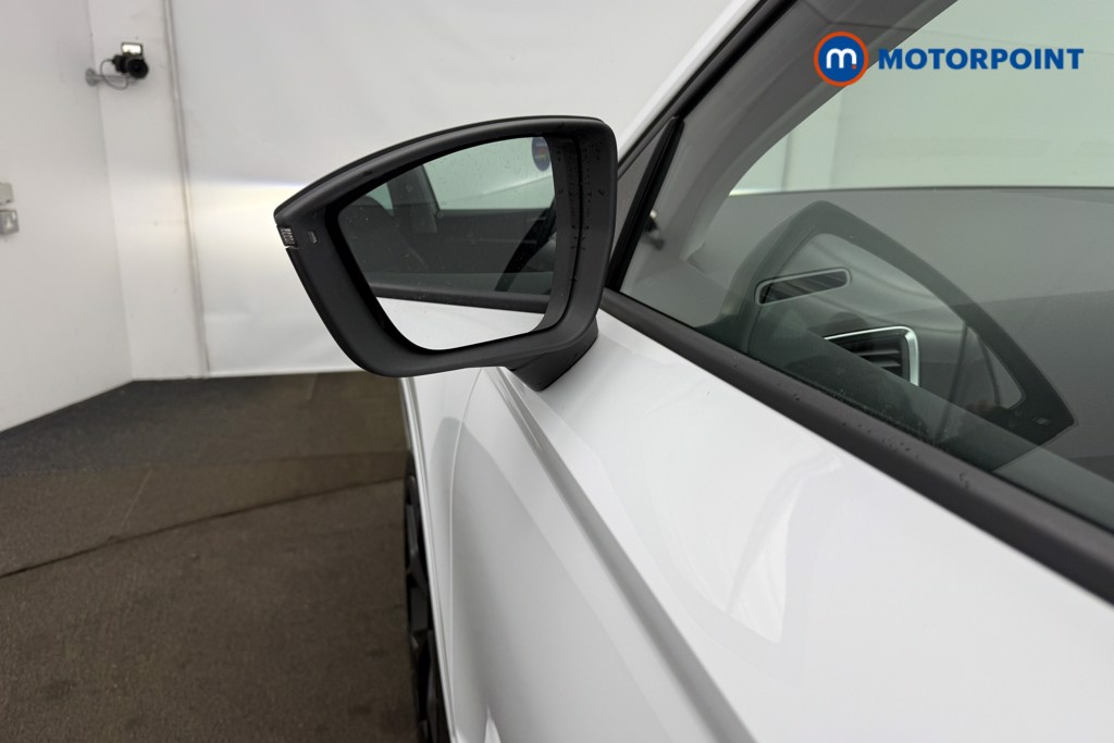 Seat Ateca Fr Black Edition Automatic Petrol SUV - Stock Number (1689978) - 32nd supplementary image