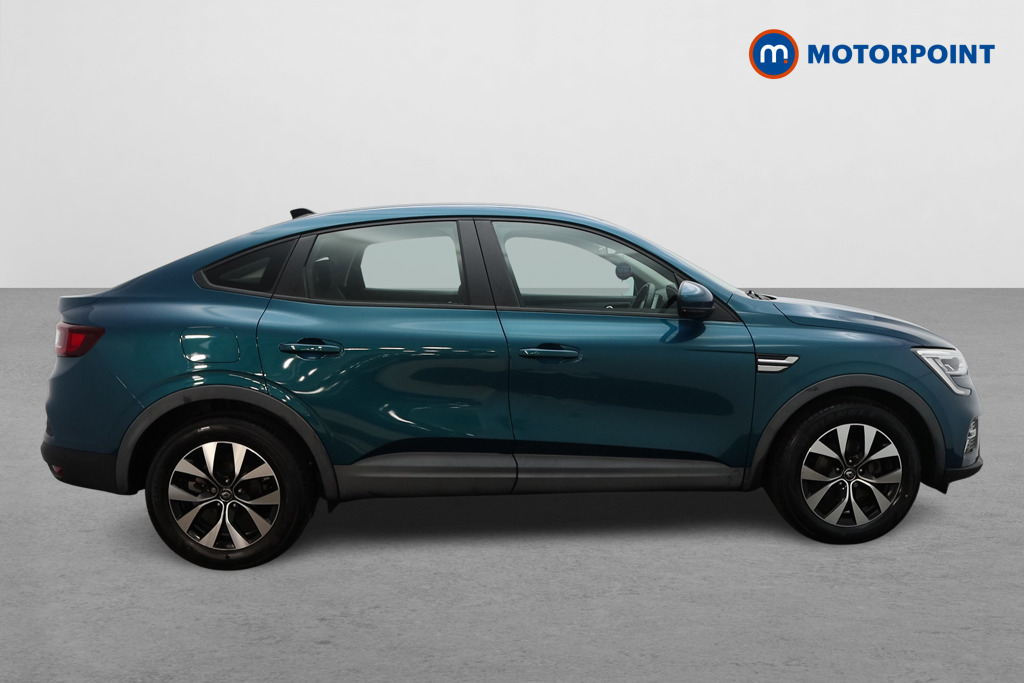 Renault Arkana Iconic Automatic Petrol-Electric Hybrid SUV - Stock Number (1689981) - Drivers side
