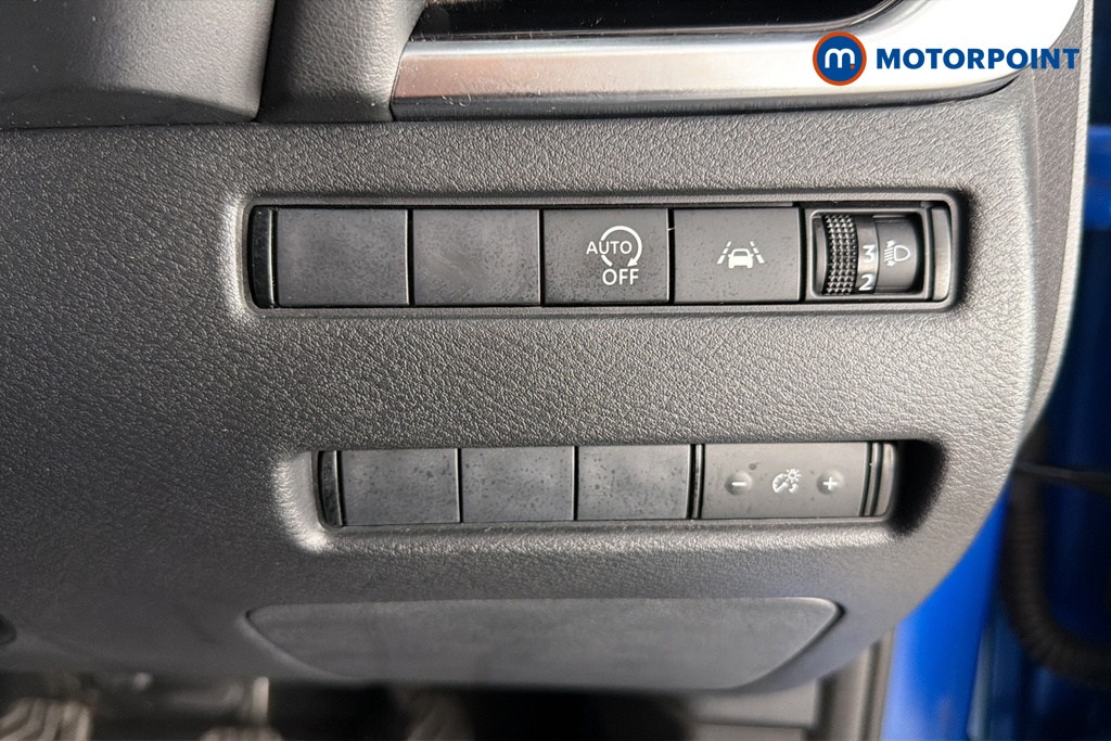 Nissan Qashqai N-Connecta Manual Petrol SUV - Stock Number (1690257) - 11th supplementary image