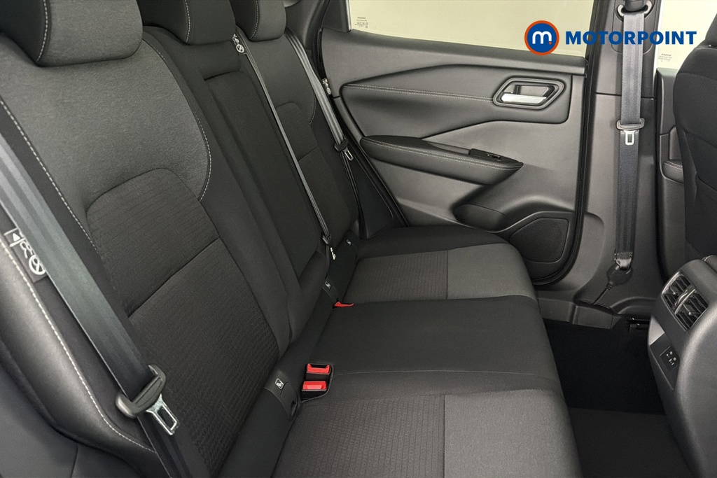 Nissan Qashqai N-Connecta Manual Petrol SUV - Stock Number (1690257) - 25th supplementary image