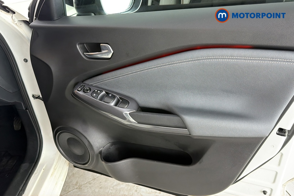 Nissan Juke Tekna Manual Petrol SUV - Stock Number (1690260) - 18th supplementary image