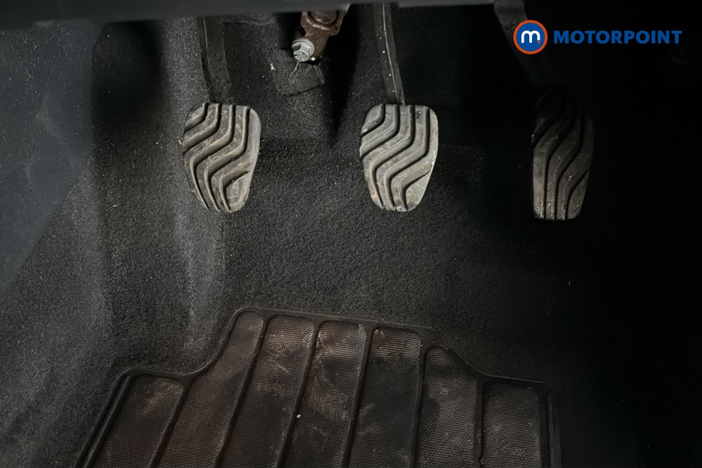 Nissan Juke Tekna Manual Petrol SUV - Stock Number (1690260) - 24th supplementary image