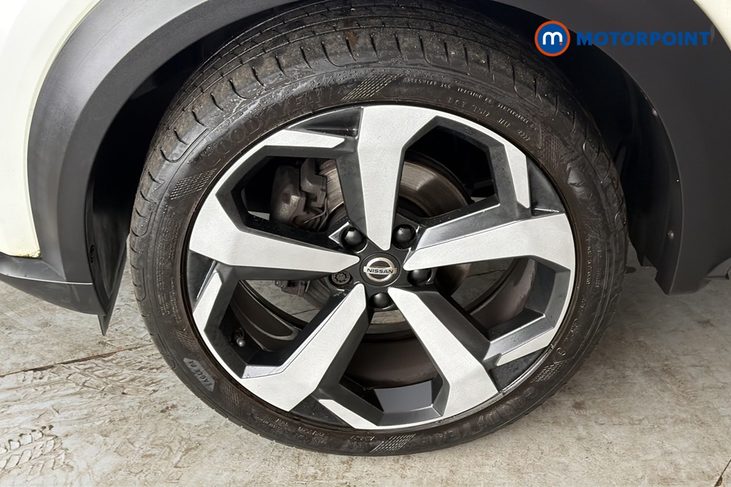 Nissan Juke Tekna Manual Petrol SUV - Stock Number (1690260) - 44th supplementary image