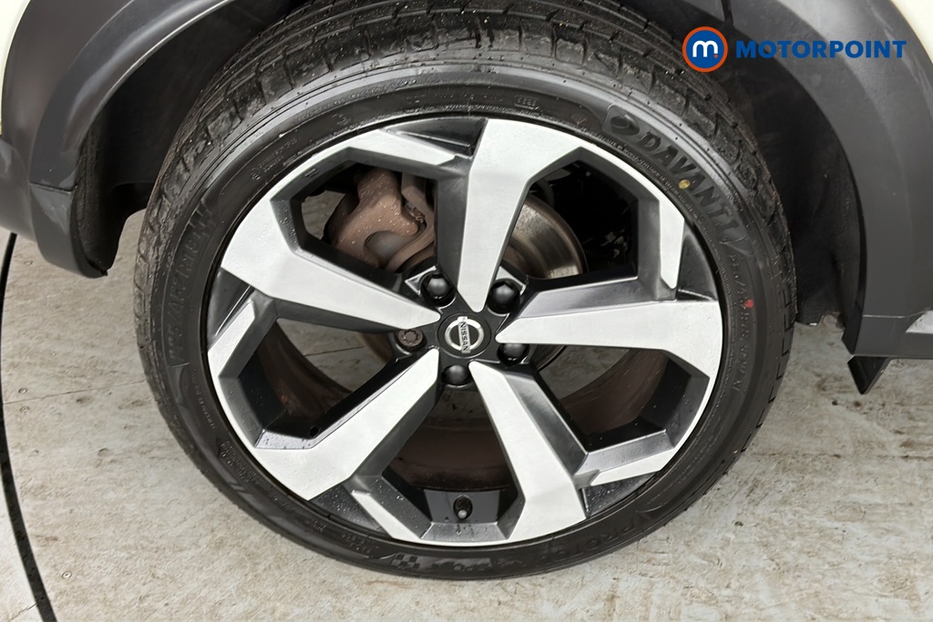 Nissan Juke Tekna Manual Petrol SUV - Stock Number (1690260) - 46th supplementary image