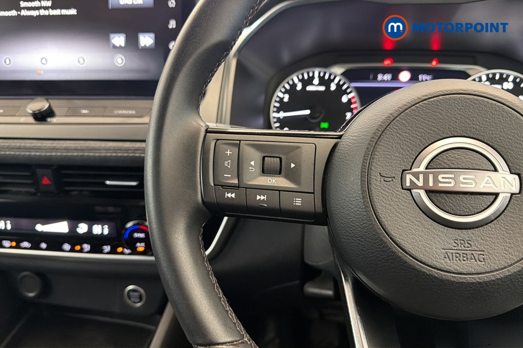 Nissan Qashqai Acenta Premium Manual Petrol SUV - Stock Number (1690308) - 4th supplementary image