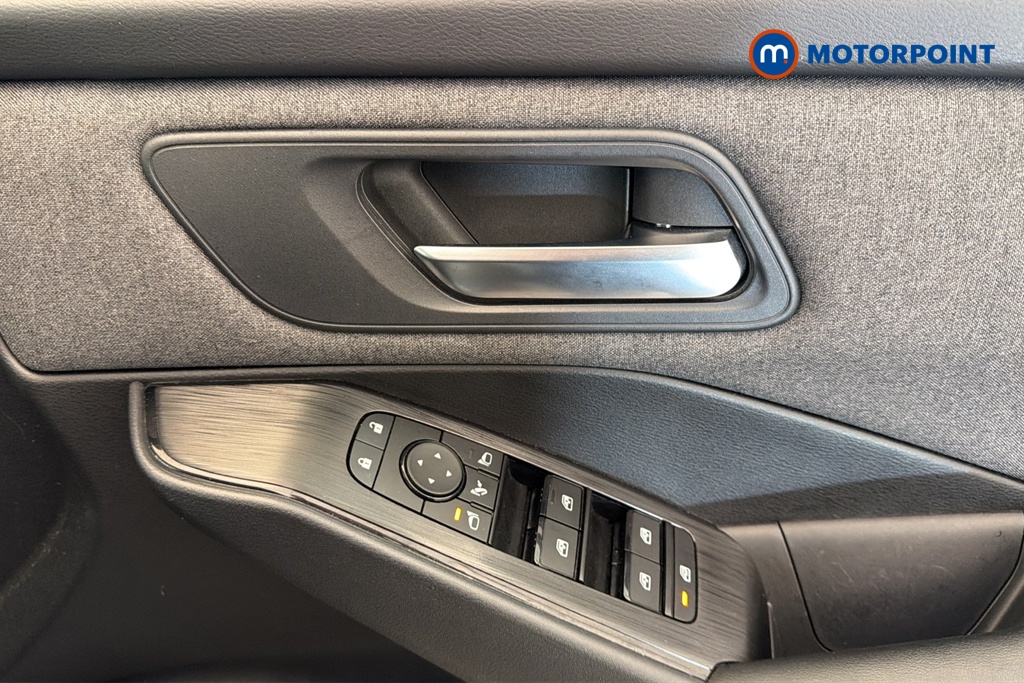 Nissan Qashqai Acenta Premium Manual Petrol SUV - Stock Number (1690308) - 19th supplementary image