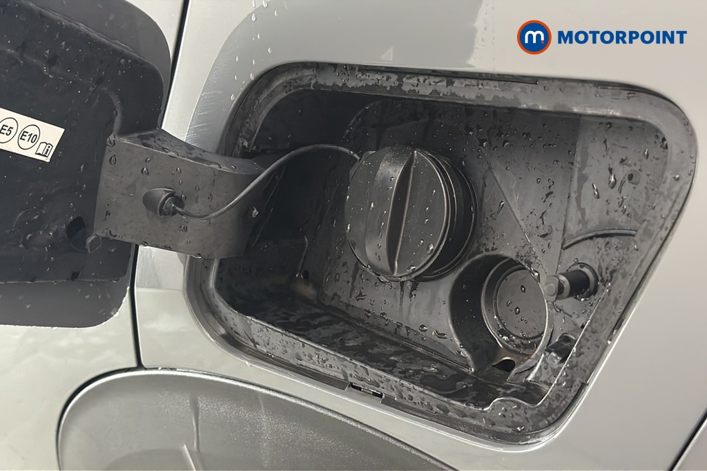 Peugeot 2008 GT Automatic Petrol SUV - Stock Number (1690419) - 41st supplementary image