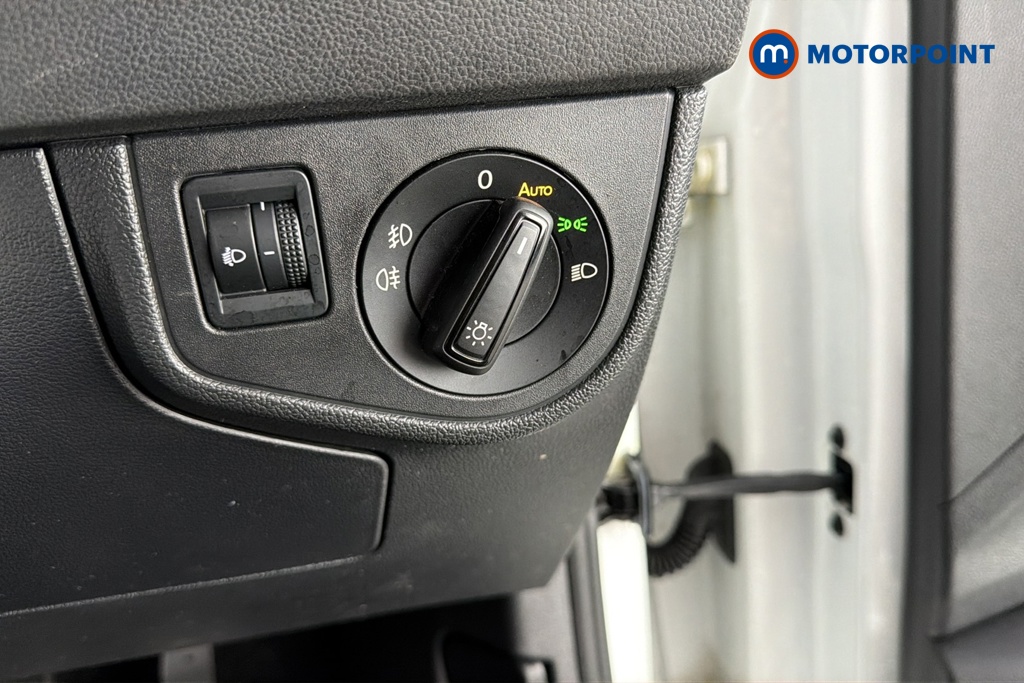 Volkswagen Taigo R-Line Automatic Petrol SUV - Stock Number (1690979) - 11th supplementary image