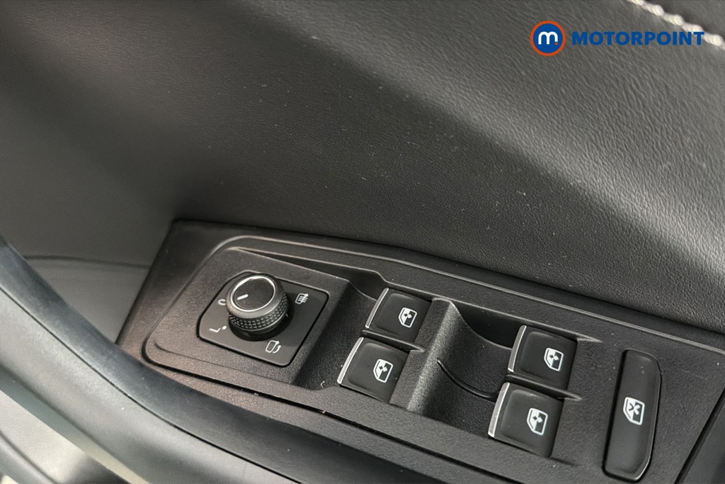 Volkswagen T-Roc Style Design Manual Petrol SUV - Stock Number (1691242) - 19th supplementary image