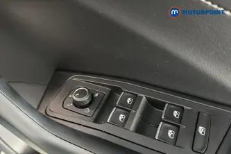 Volkswagen T-Roc Style Design Manual Petrol SUV - Stock Number (1691242) - 19th supplementary image