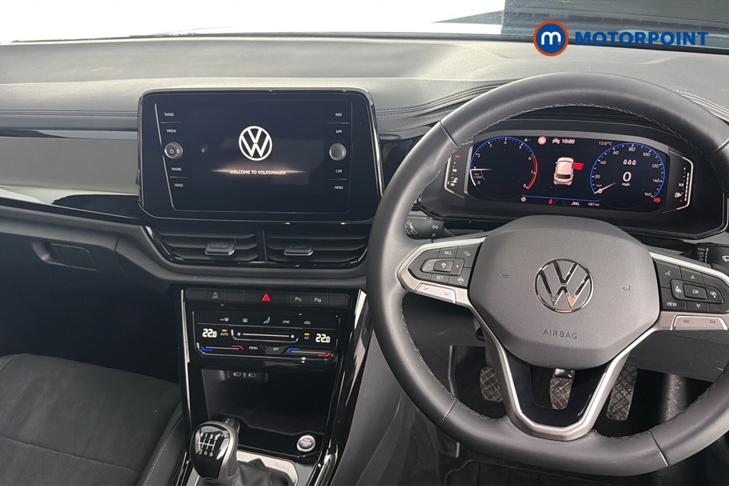 Volkswagen T-Roc Style Design Manual Petrol SUV - Stock Number (1691242) - 1st supplementary image