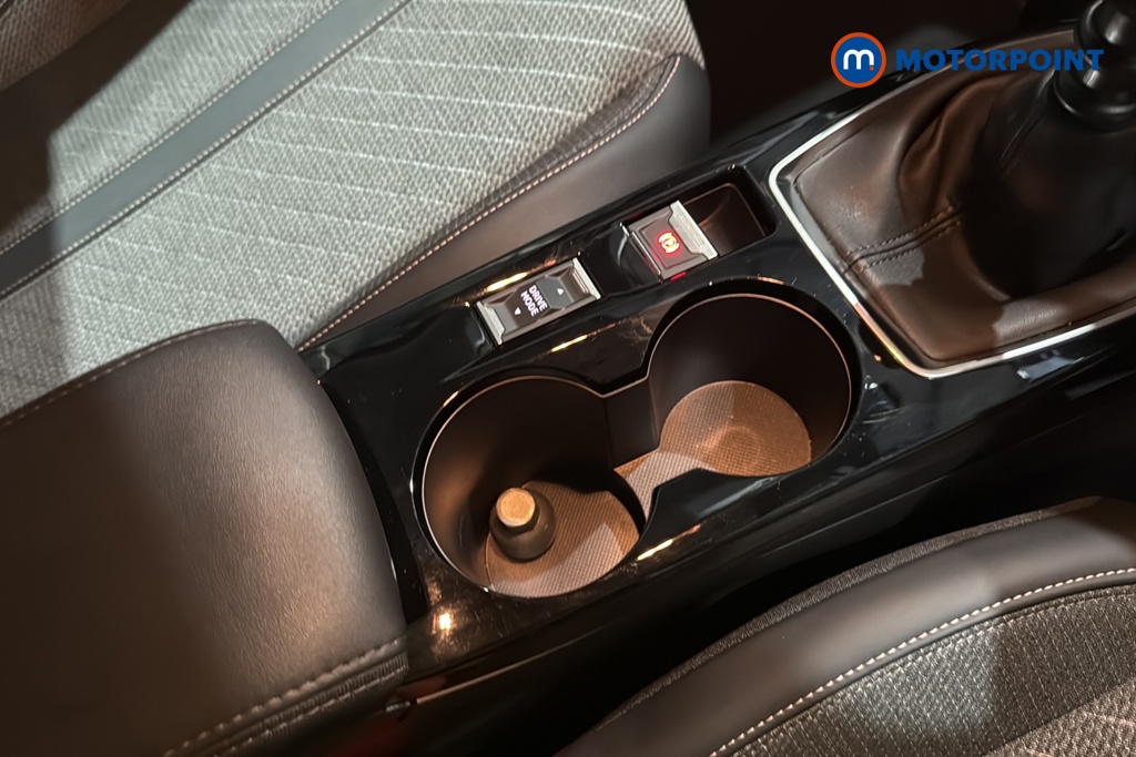 Peugeot 208 Allure Manual Petrol Hatchback - Stock Number (1630132) - 16th supplementary image