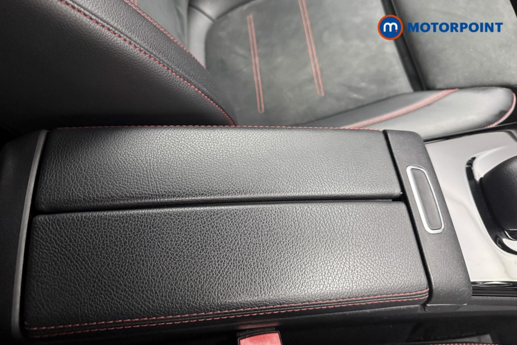 Mercedes-Benz A Class Amg Line Automatic Petrol Hatchback - Stock Number (1660805) - 37th supplementary image
