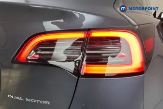 Tesla Model 3 Long Range Automatic Electric Saloon - Stock Number (1667829) - 36th supplementary image