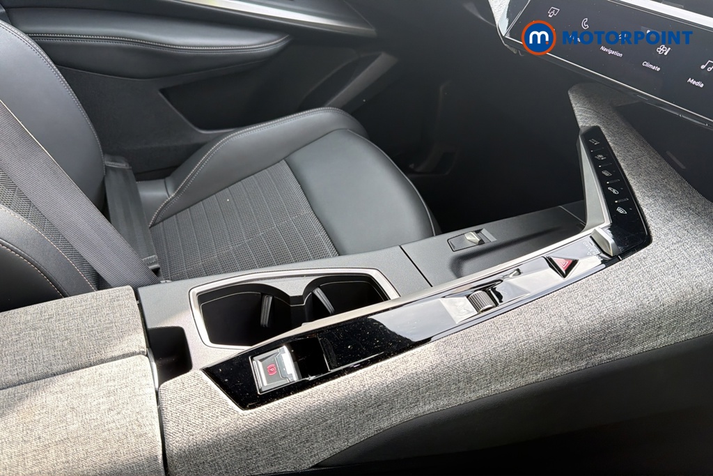 Peugeot 3008 Allure Automatic Petrol SUV - Stock Number (1673993) - 15th supplementary image