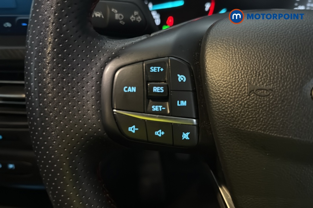 Ford Focus St-Line Manual Petrol Estate - Stock Number (1676874) - 4th supplementary image