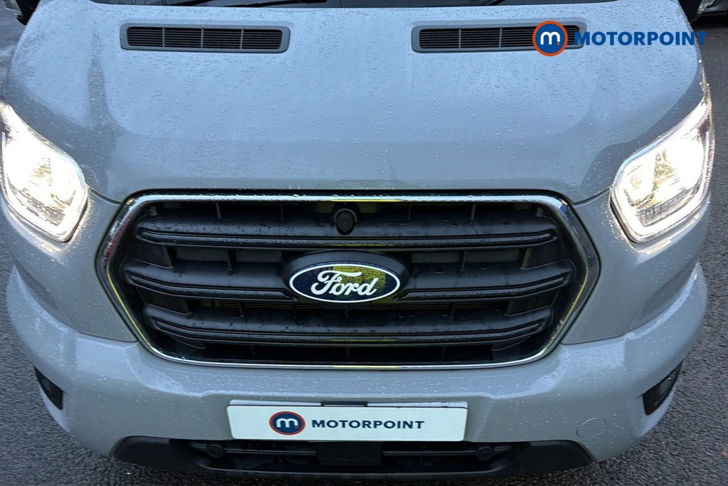 Ford Transit Limited Automatic Diesel Medium Roof Van - Stock Number (1677750) - 43rd supplementary image