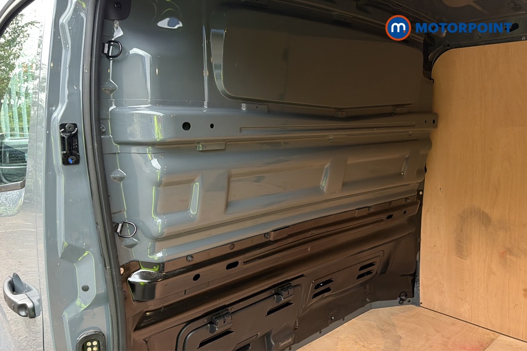 Renault Trafic Extra Sport Automatic Diesel Panel Van - Stock Number (1679156) - 28th supplementary image