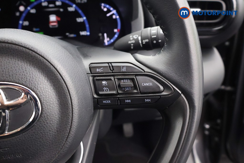 Toyota Yaris Cross Design Automatic Petrol-Electric Hybrid Estate - Stock Number (1680849) - 7th supplementary image