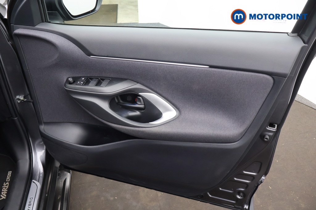 Toyota Yaris Cross Design Automatic Petrol-Electric Hybrid Estate - Stock Number (1680849) - 20th supplementary image