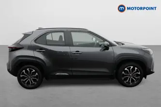 Toyota Yaris Cross Design Automatic Petrol-Electric Hybrid Estate - Stock Number (1680849) - Drivers side