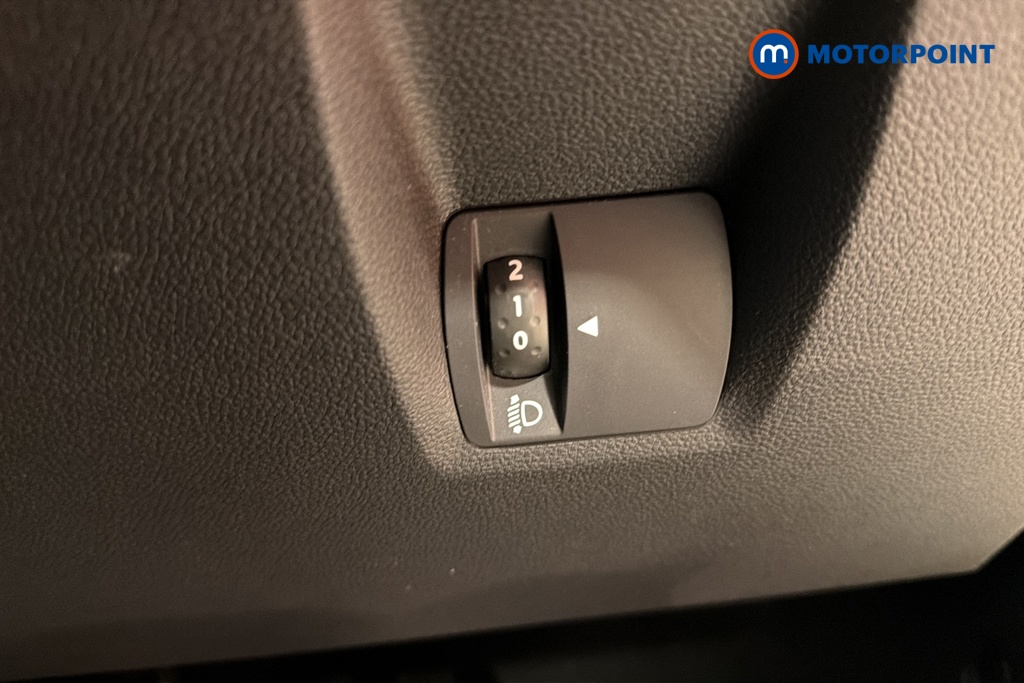 Dacia Duster Journey Manual Petrol SUV - Stock Number (1682001) - 11th supplementary image