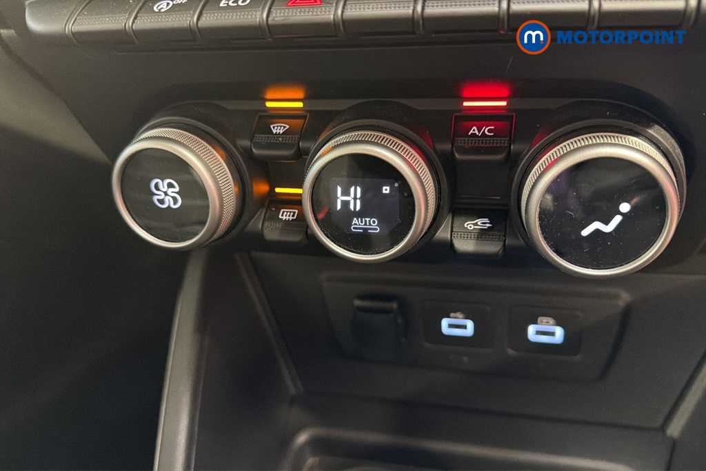 Dacia Duster Journey Manual Petrol SUV - Stock Number (1682001) - 12th supplementary image