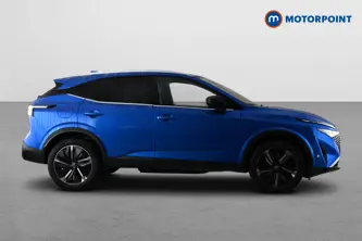Nissan Qashqai Tekna Automatic Petrol SUV - Stock Number (1682715) - Passenger side