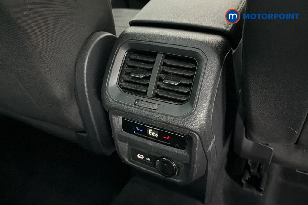 Volkswagen Tiguan Elegance Automatic Petrol Plug-In Hybrid SUV - Stock Number (1683113) - 28th supplementary image