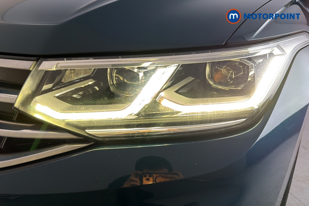 Volkswagen Tiguan Elegance Automatic Petrol Plug-In Hybrid SUV - Stock Number (1683113) - 42nd supplementary image