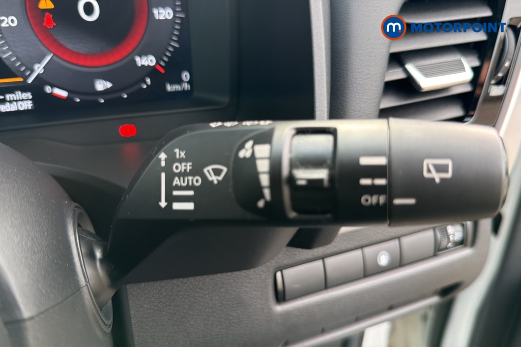 Nissan X-Trail N-Connecta Automatic Petrol-Electric Hybrid SUV - Stock Number (1683244) - 6th supplementary image