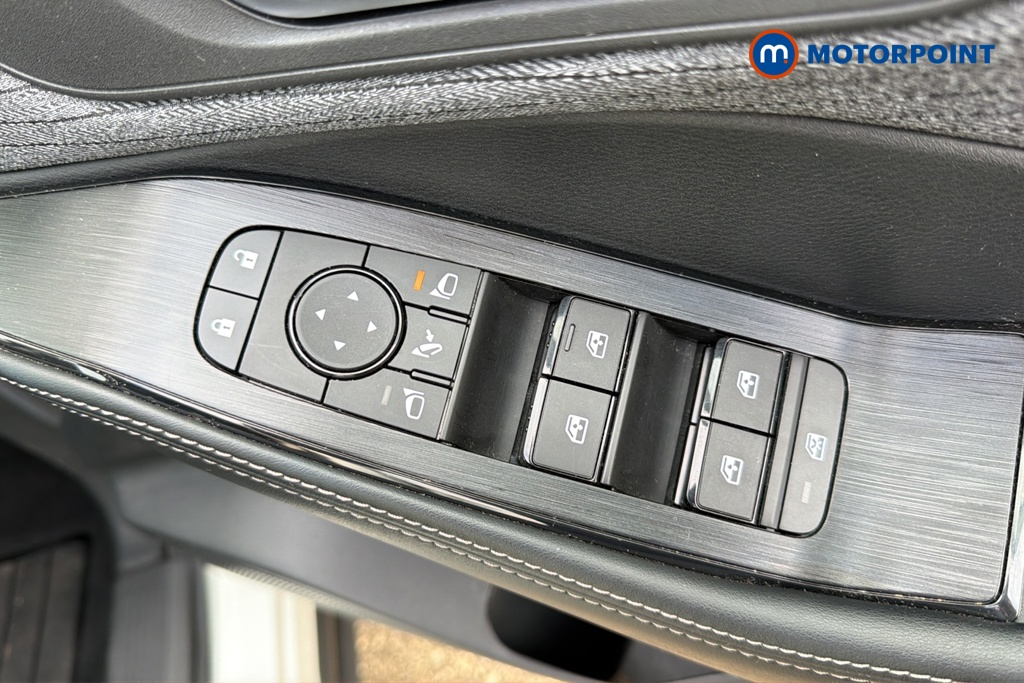 Nissan X-Trail N-Connecta Automatic Petrol-Electric Hybrid SUV - Stock Number (1683244) - 19th supplementary image
